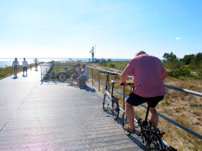 Hel som inngrenser Gdanskbukten i Østersjøen har en fantastisk sykkel og vandresti helt ytterst på sydspissen - 